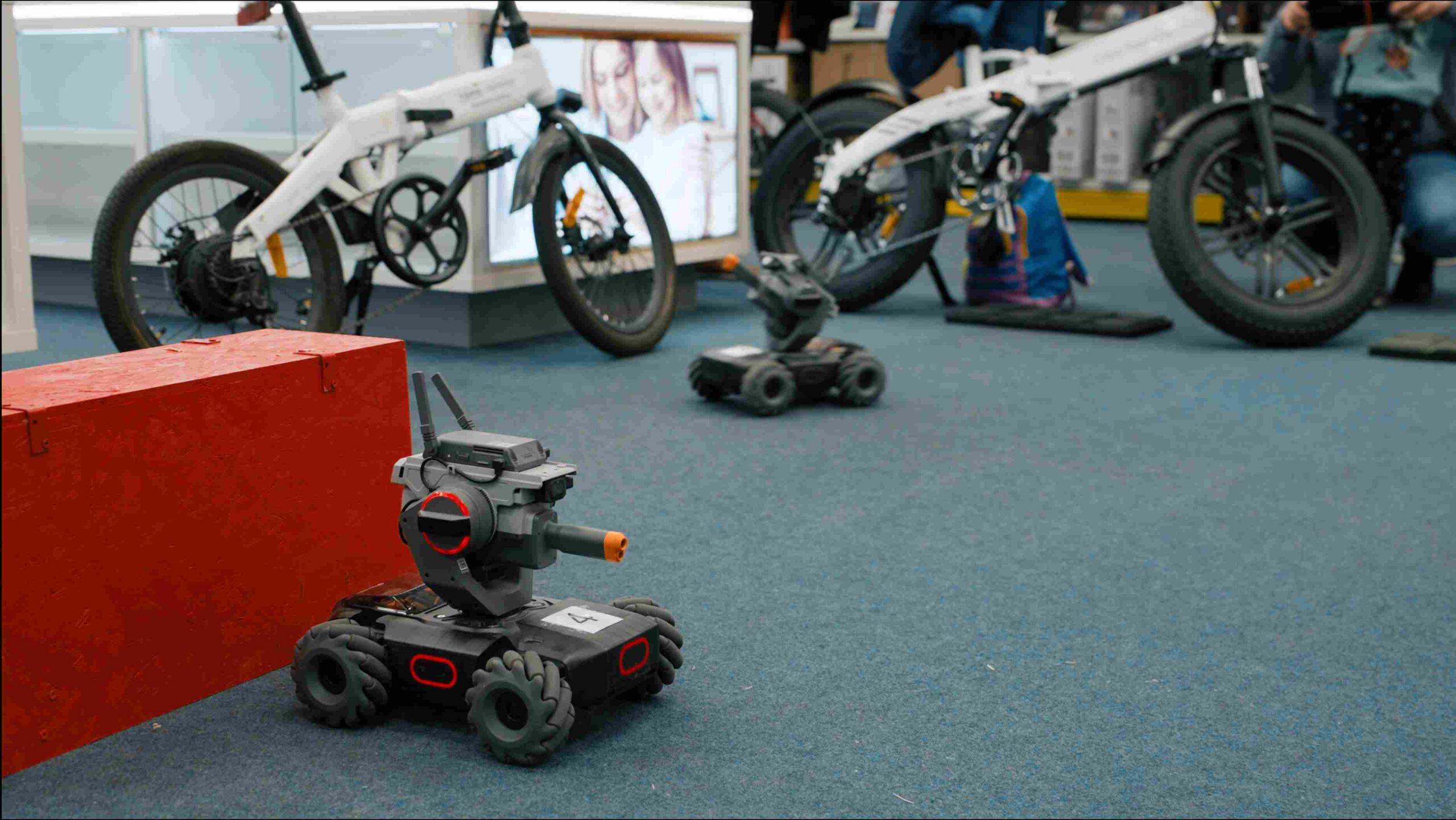 raudonas robotas